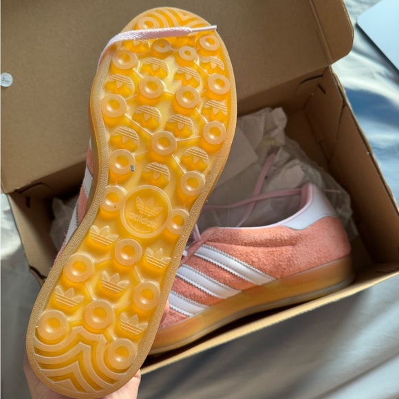 Adidas Gazelle | size 8 - Picture 7 of 11